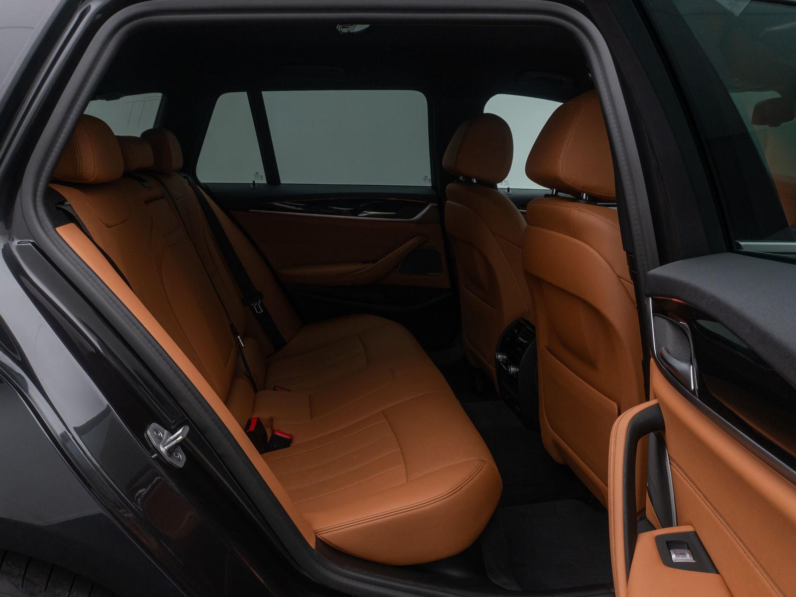 Fahrzeugabbildung BMW 530d M Sport Kamera DAB Laser Komfort H/K HUD 19