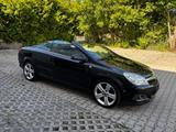 Opel Astra H Twin Top Endless Summer - Opel Astra: Endless Summer