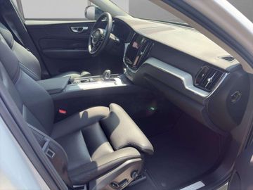 Volvo XC60 Plus Dark 2WD