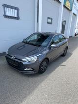 Hyundai i20 1.2 62kW YES! Sondermodel Top Zustand  - Hyundai i20: 1.6