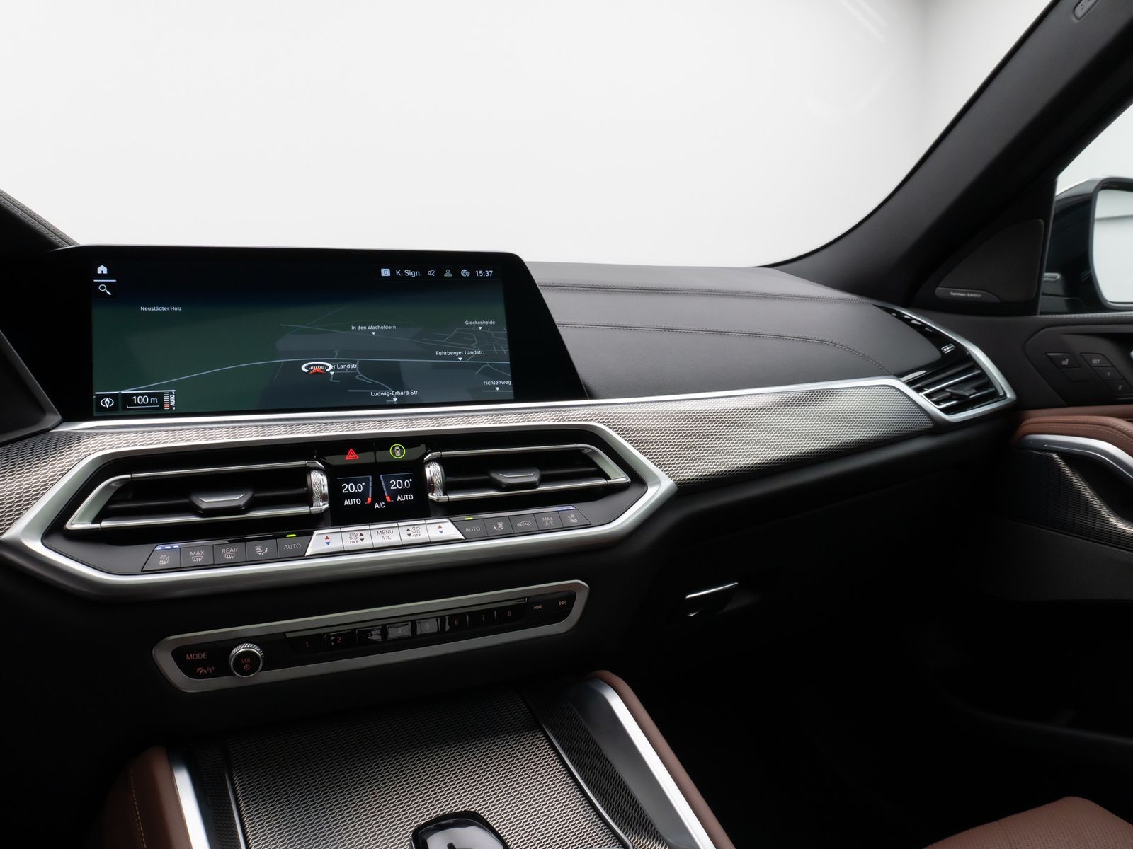 Fahrzeugabbildung BMW X6 M50i Pano 360°Laser Fond-Ent. HUD DAB H/K 22"