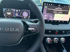 SKODA Combi 2.0 TSI 265PS AHK PANO Matrix Head up