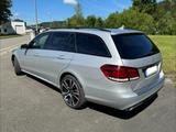 Mercedes-Benz E 250 BlueTEC 4MATIC T-Modell  - Mercedes-Benz E 250: 4matic
