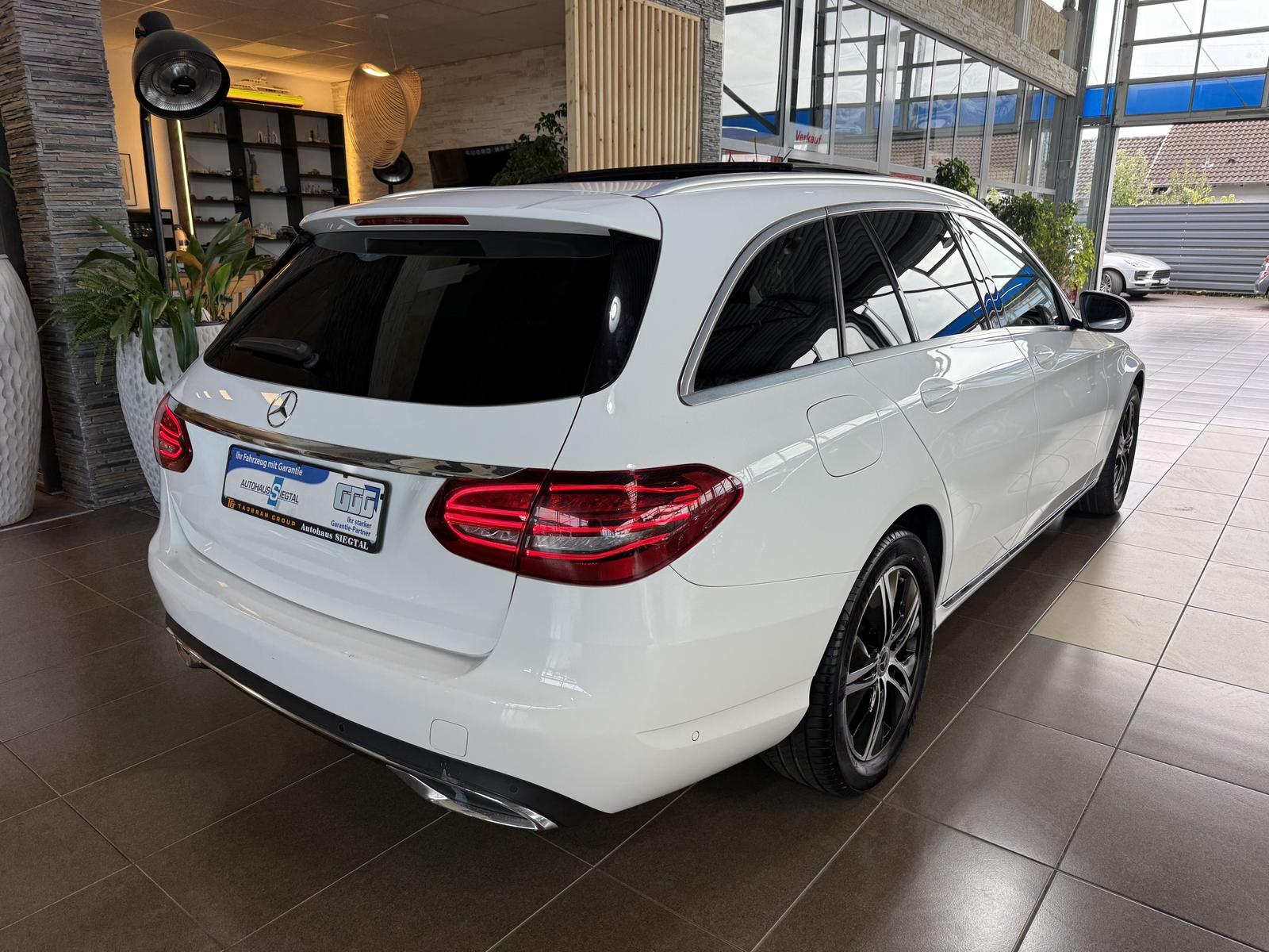 Mercedes-Benz C-Class ACC*SHZ*AHK*Navi*LED*Totwinkel*Pano*, миниатюра 5