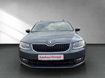 Skoda Octavia Combi III 2.0 TDI DSG Joy *SHZ*XENON*NAV