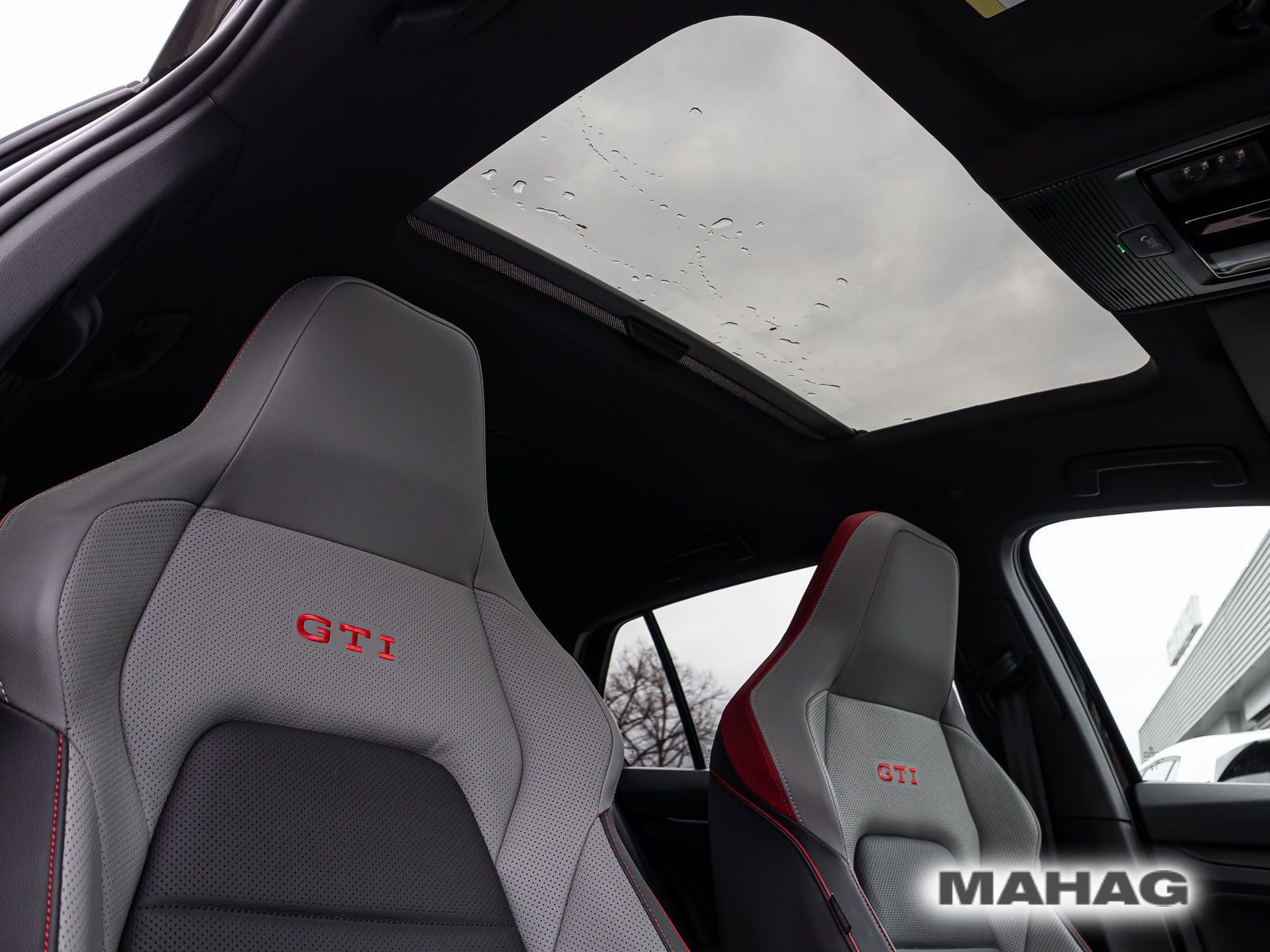 Volkswagen Golf VIII GTI CLUBSPORT 2.0 TSI BlackStyle AKRA foto 23