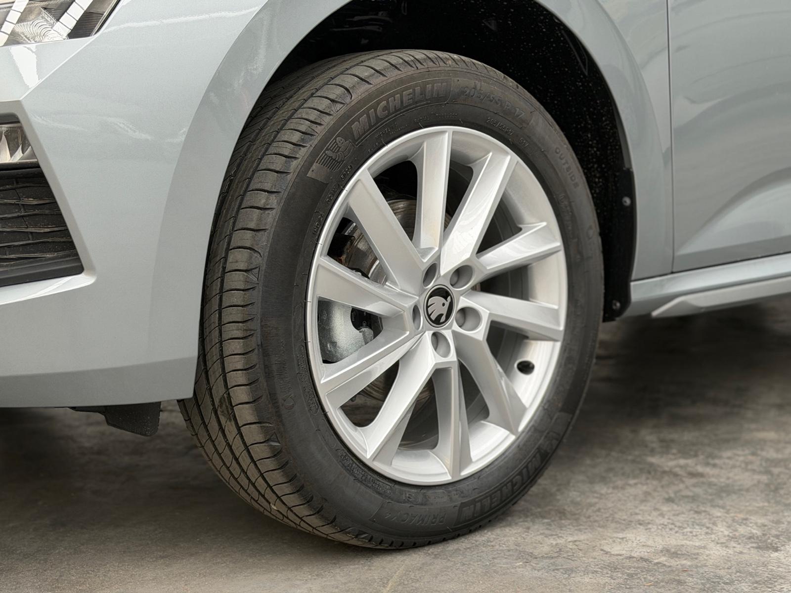 Skoda Kamiq Selection 1.5TSI DSG#Kamera#App#AHK#LED#