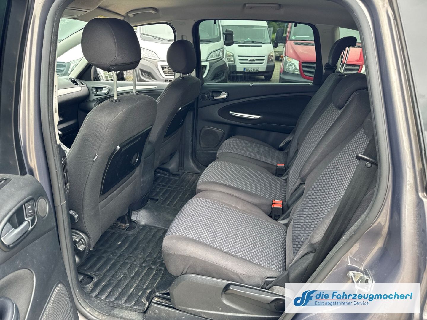Fahrzeugabbildung Ford S-Max Business Edition Navi Mehrzonenklima *EXPO