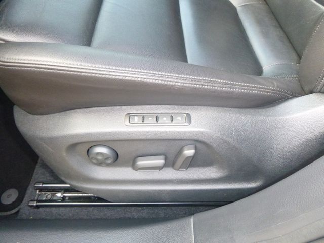 Fahrzeugabbildung Seat Alhambra 2,0 TDI Xcellence >NAV/KAM/Leder/Pano<