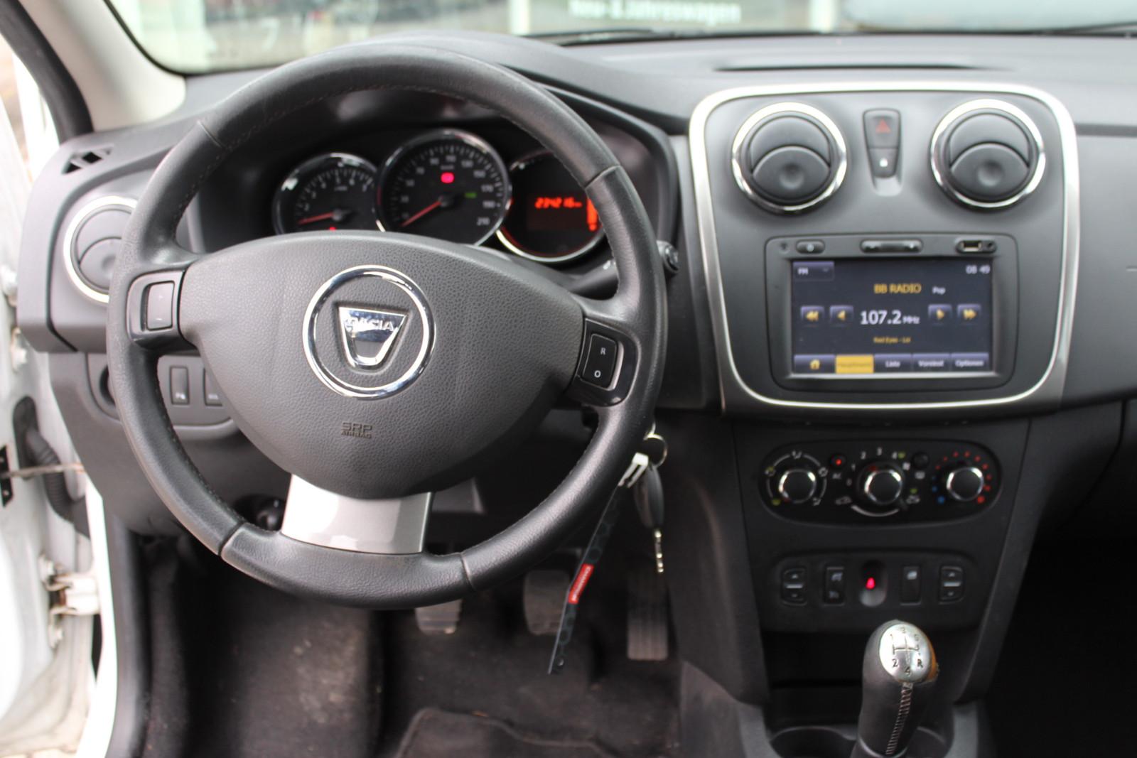 Dacia Logan 2014 — photo 13