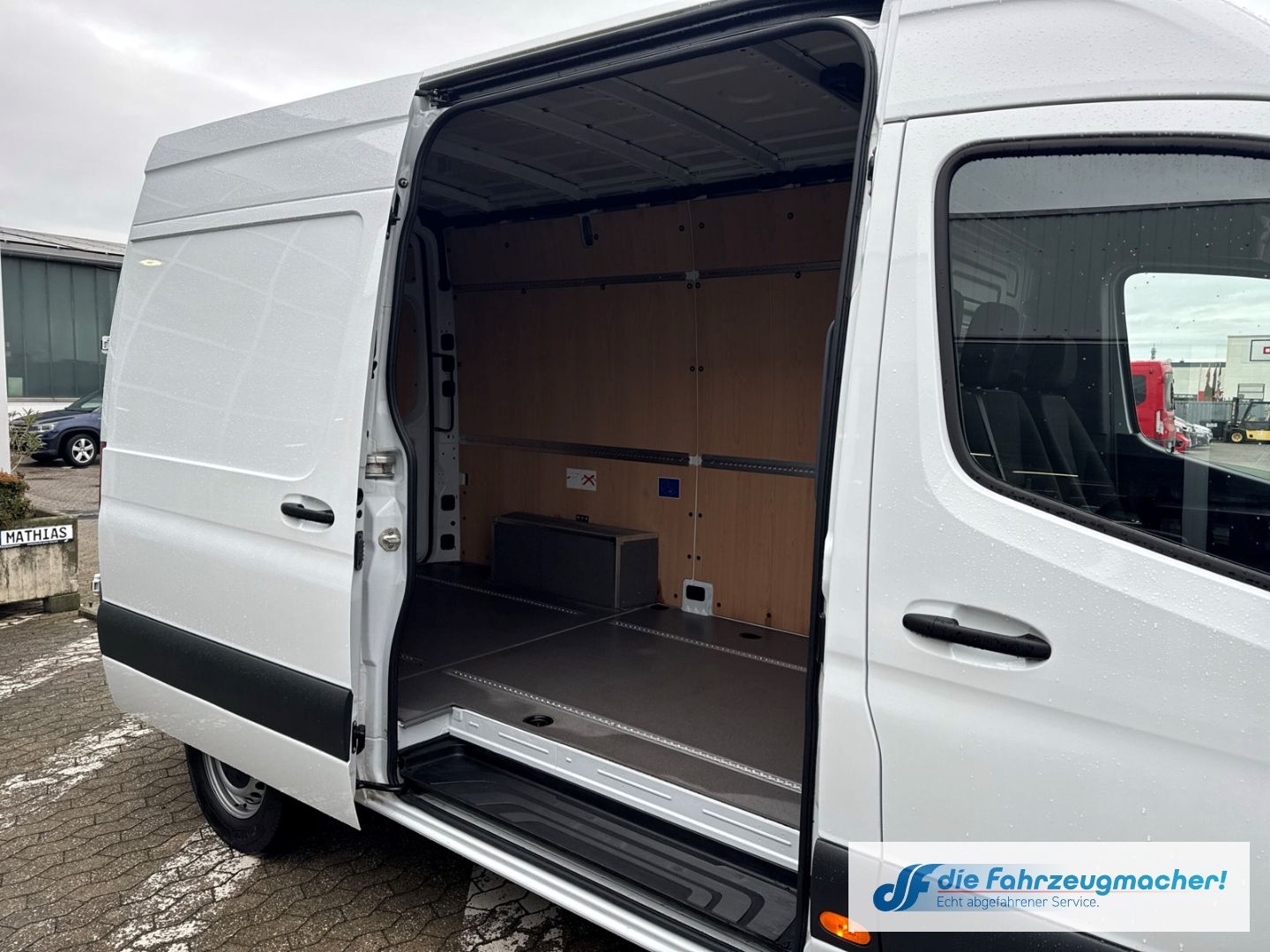 Fahrzeugabbildung Mercedes-Benz Sprinter III Kasten RWD AWD 317  CDI L2  Navi 36