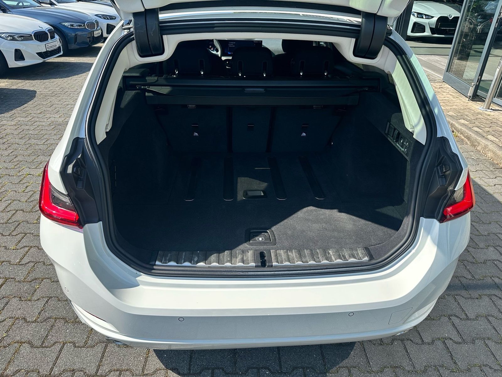 BMW 318 - Bild 16
