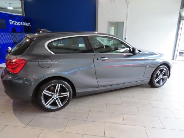 BMW 118 i Sport Line Sport Soundsystem HarmanKardon 