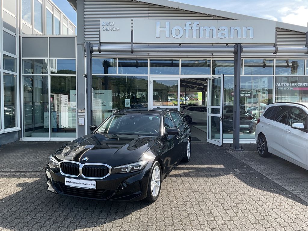 BMW 318 — hlavná fotografia