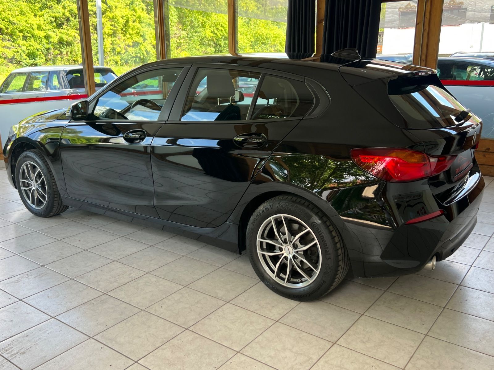BMW 116 d Lim. |PDC|NAVI|KLIMA|DAB|8-FACH| imagem 2