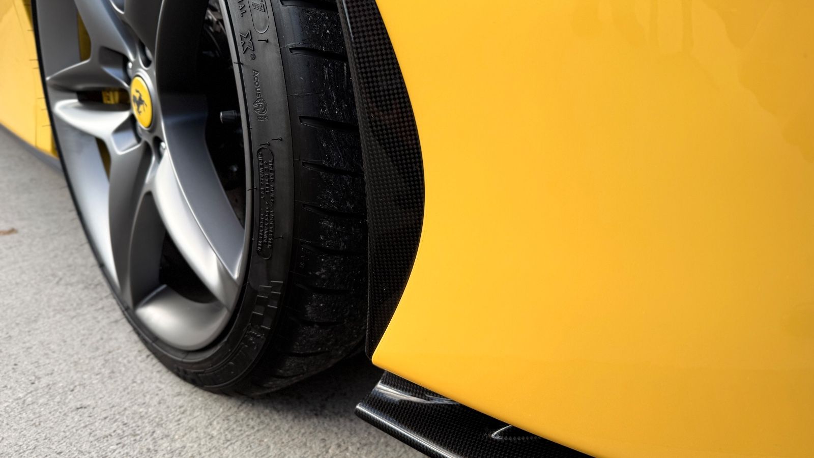 Fahrzeugabbildung Ferrari SF90*AssettoFiorano*VollCarbon*Atelier