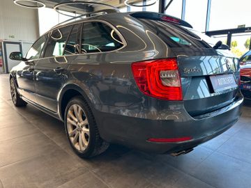 Skoda Superb Combi Exclusive *Navi*BiXenon*