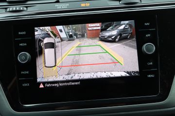 Volkswagen Touran 2.0 DSG R-Line 7-Sitze AHK Kamera