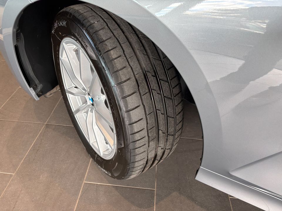 BMW 320d Touring Automatik Klimaaut. PDC foto 2