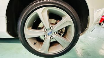 Volvo V40 - 6