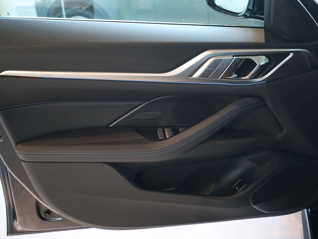 BMW i4 - Bild 30