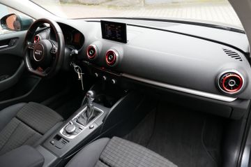Fahrzeugabbildung Audi A3 Sportback Ambition aus 1. Hand