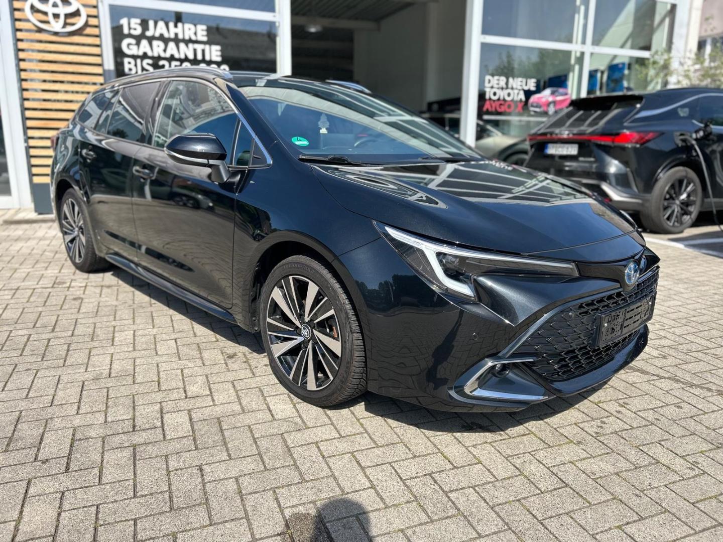 Toyota Corolla TS Hybrid Teamplayer Navi LED ACC SHZ Ap