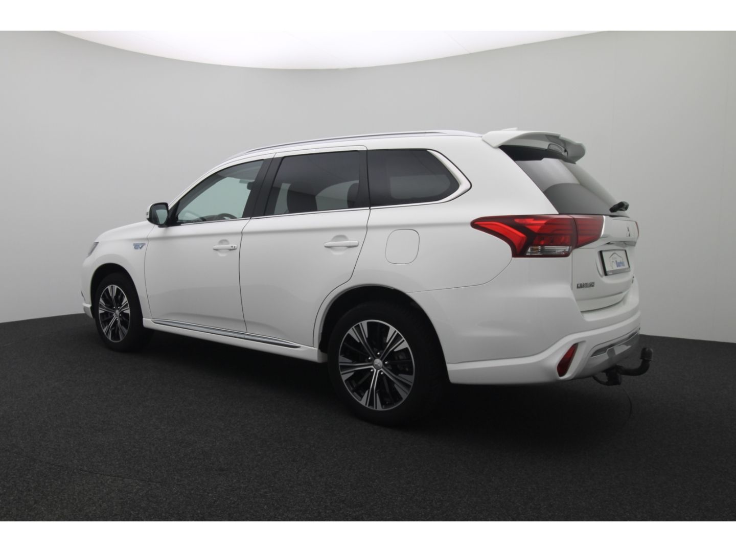 Fahrzeugabbildung Mitsubishi Plug-in Hybrid Outlander PHEV Basis 4WD Tempomat