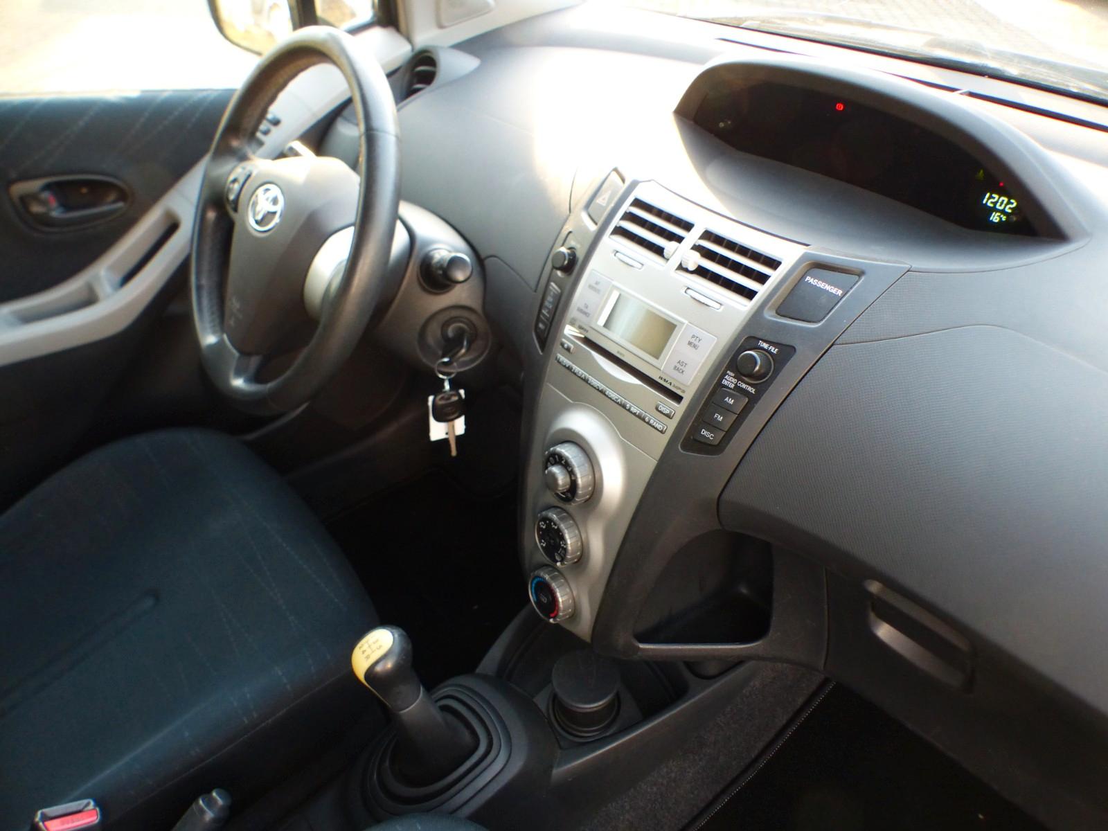 Toyota Yaris 1.3 Sol Klima Servo