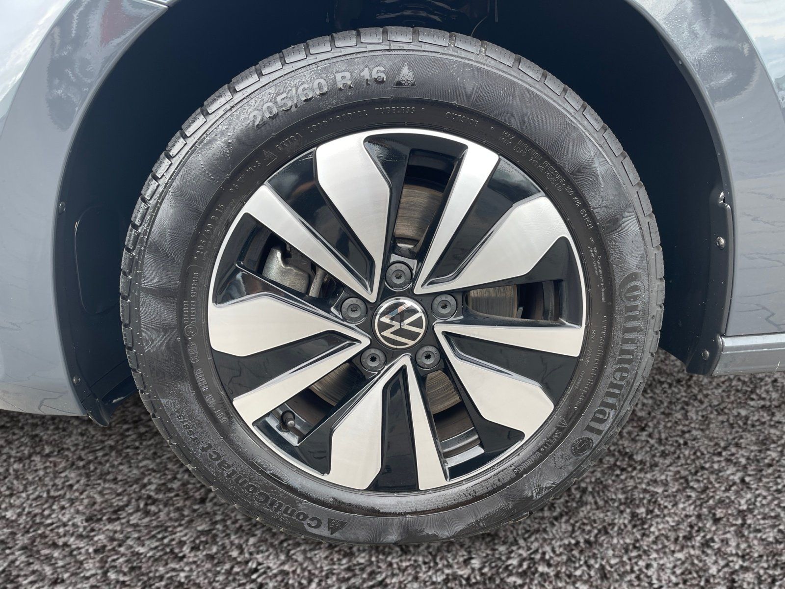 Volkswagen Touran - Bild 8