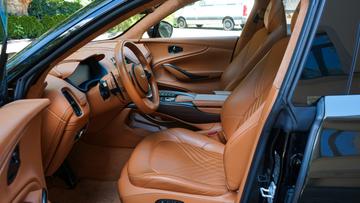 صورة 6 لـ 2021 Aston Martin DBX