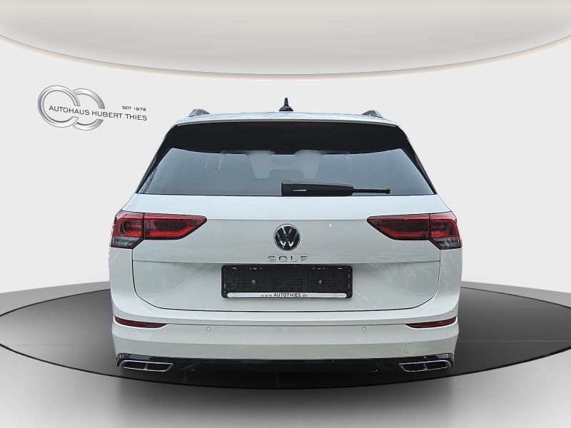 Fahrzeugabbildung Volkswagen Golf VIII Var. 2.0 TDI R-Line DSG  AHK+ACC+NAVI+
