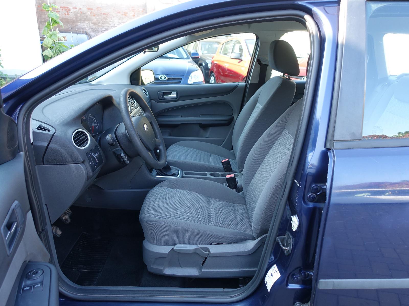 Ford Focus 2006 — photo 6