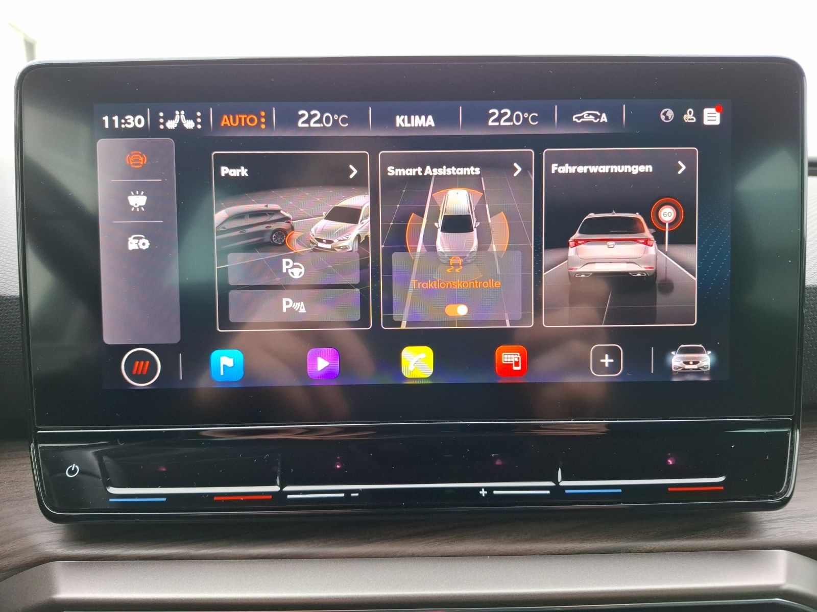 Fahrzeugabbildung SEAT Leon ST eTSI Xcellence DSG LED Navi AHK VC ACC R