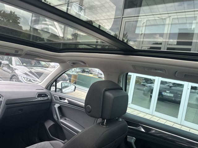 Tiguan Elegance 4Motion 2.0 TDI, AHK, Pano, Navi
