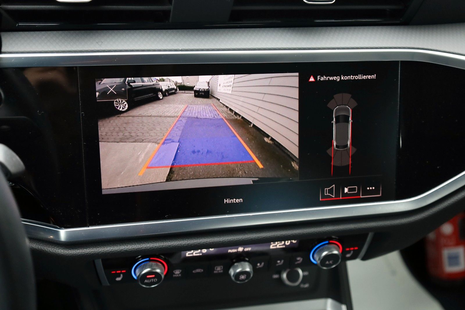 Fahrzeugabbildung Audi Q3 Sportback 45 TFSI e,Leder,Navi,LED,SH,Kamera