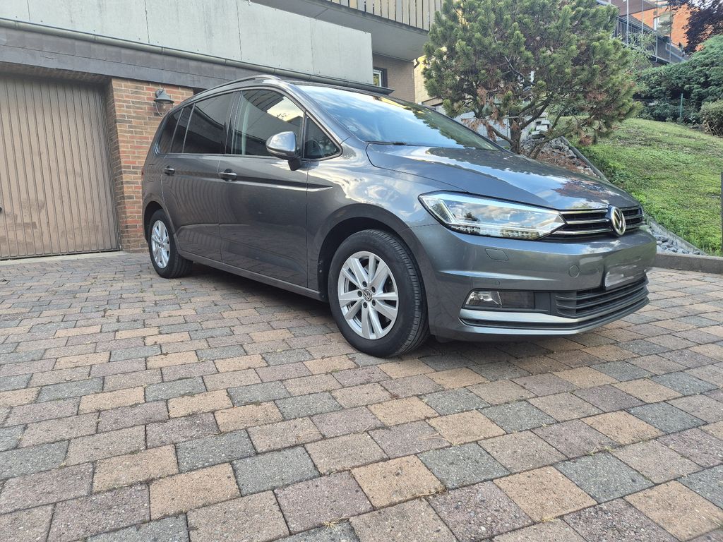 Image of Volkswagen Touran