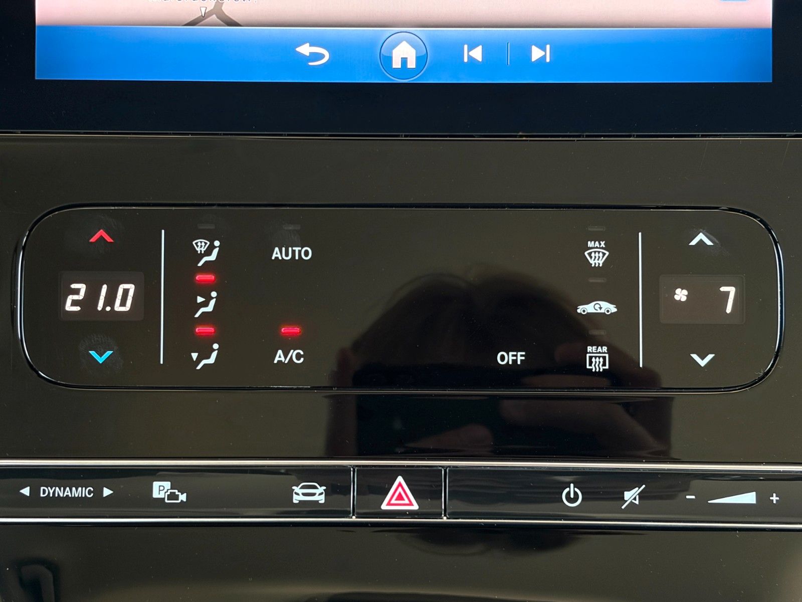 Fahrzeugabbildung Mercedes-Benz C 220d T Modell Autom Advanced MBUX Kamera SHZ