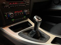 BMW 320i Kombi|SHZ|AHK|AUX|PDC|Klima|Tempomat|Isofix