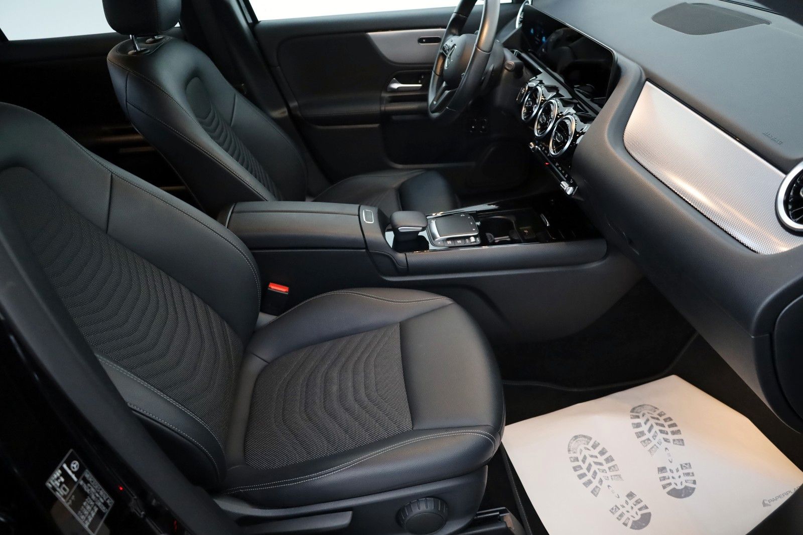 Fahrzeugabbildung Mercedes-Benz GLA 250 e,Style, T.Leder,Navi,LED,Carplay,Kamera