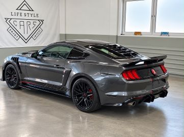 Ford Mustang - 5