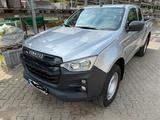 Isuzu D-Max Space Cab 4WD L - Isuzu: Space Cab
