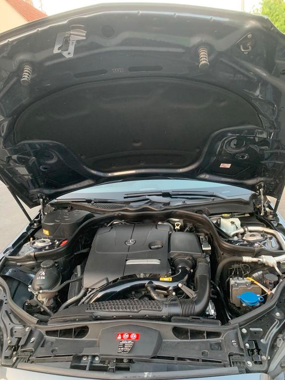 Mercedes-Benz E 200