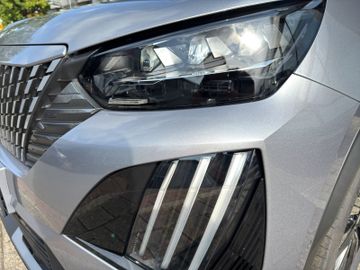 Peugeot 2008 GT Hybrid 145 Kam.+KeyLess+Massage+Navi+SD