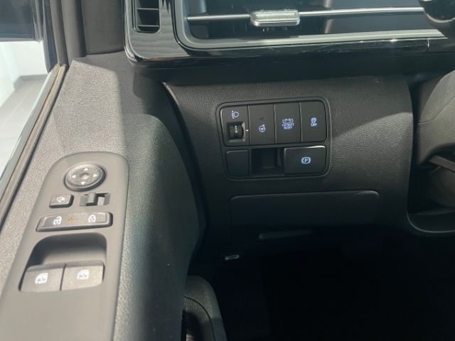 Fahrzeugabbildung Hyundai STARIA Trend Hybrid 2WD 1.6 T-GDI EU6e Navi Digi