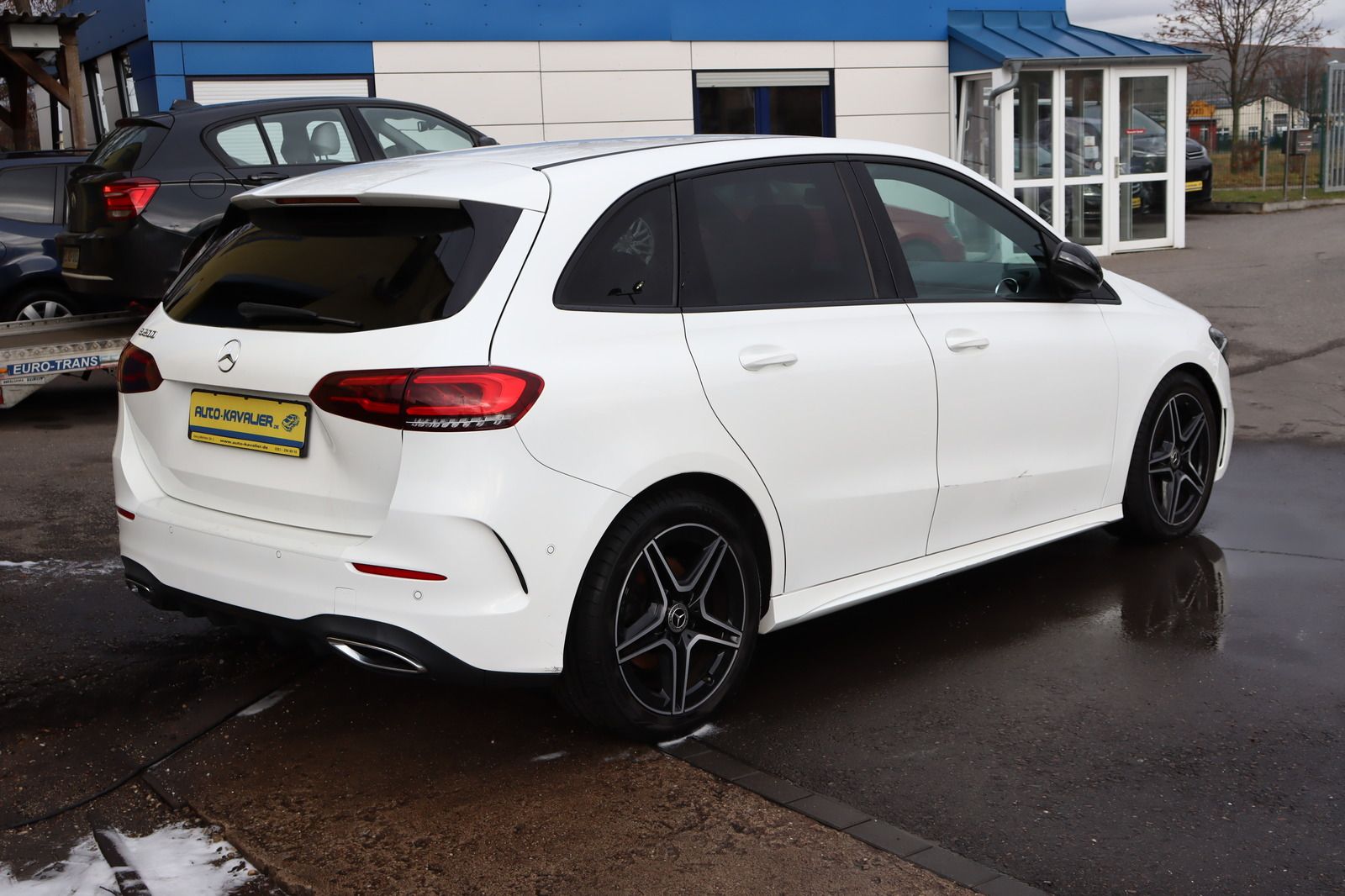 Fahrzeugabbildung Mercedes-Benz B 200 AMG Line * Navigation * Alcantara