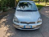 Toyota Yaris 1.3i 16V CAMBIO AUTOMATICO GOMME FR - gebrauchte Toyota Yaris aus dem Jahr 2001