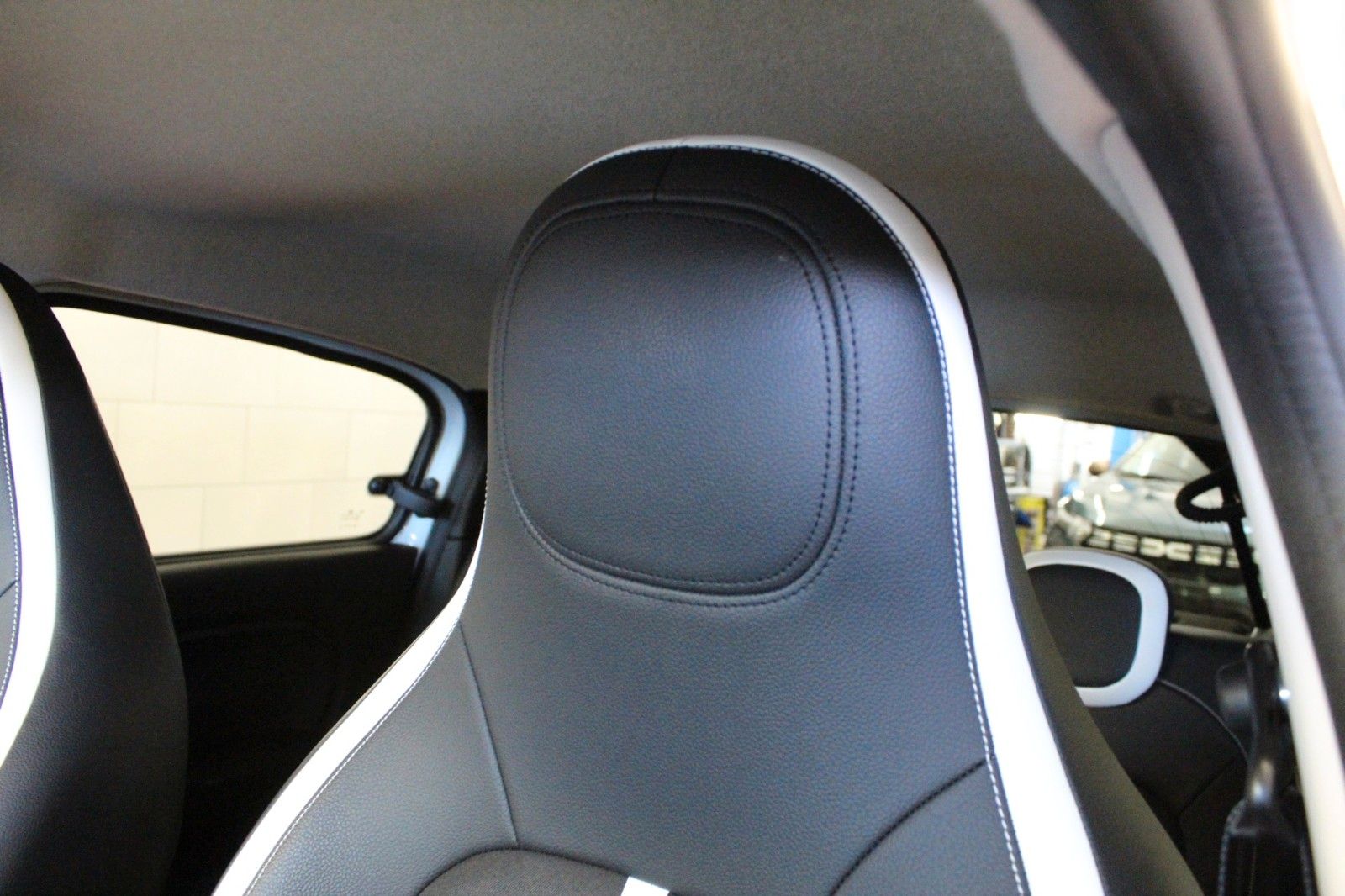 Fahrzeugabbildung Renault Twingo SCe 65 Urban Night *Easy Link*Sitzheizun*