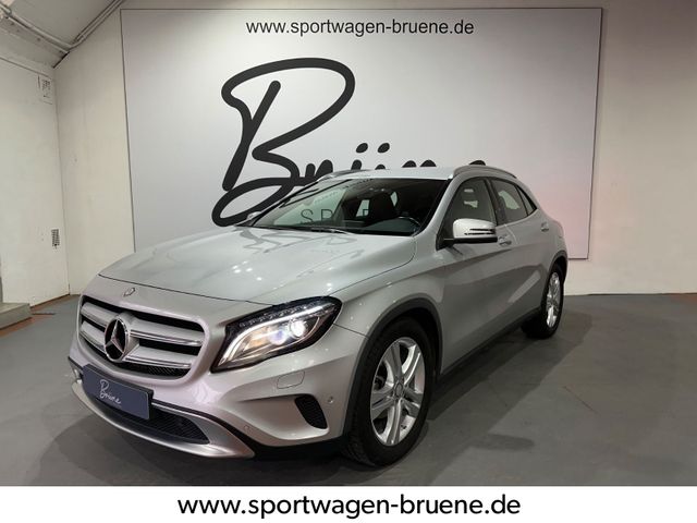 Mercedes-Benz GLA 200 Autom. LEDER/NAVI/XENON/SCHECKH/GARANTIE