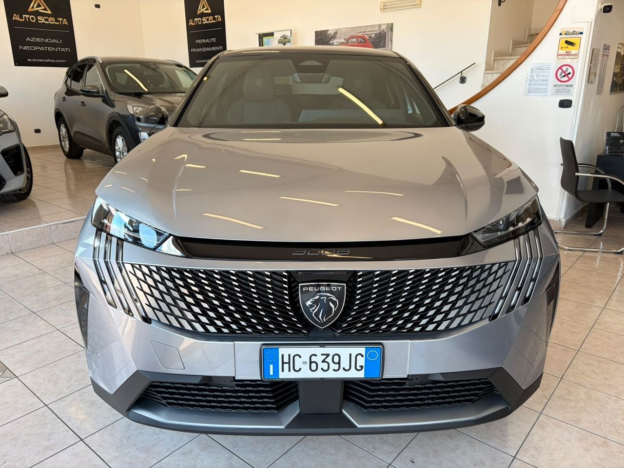 Peugeot 3008 1.2 Hybrid 145 e-DCS6 GT imagem 2